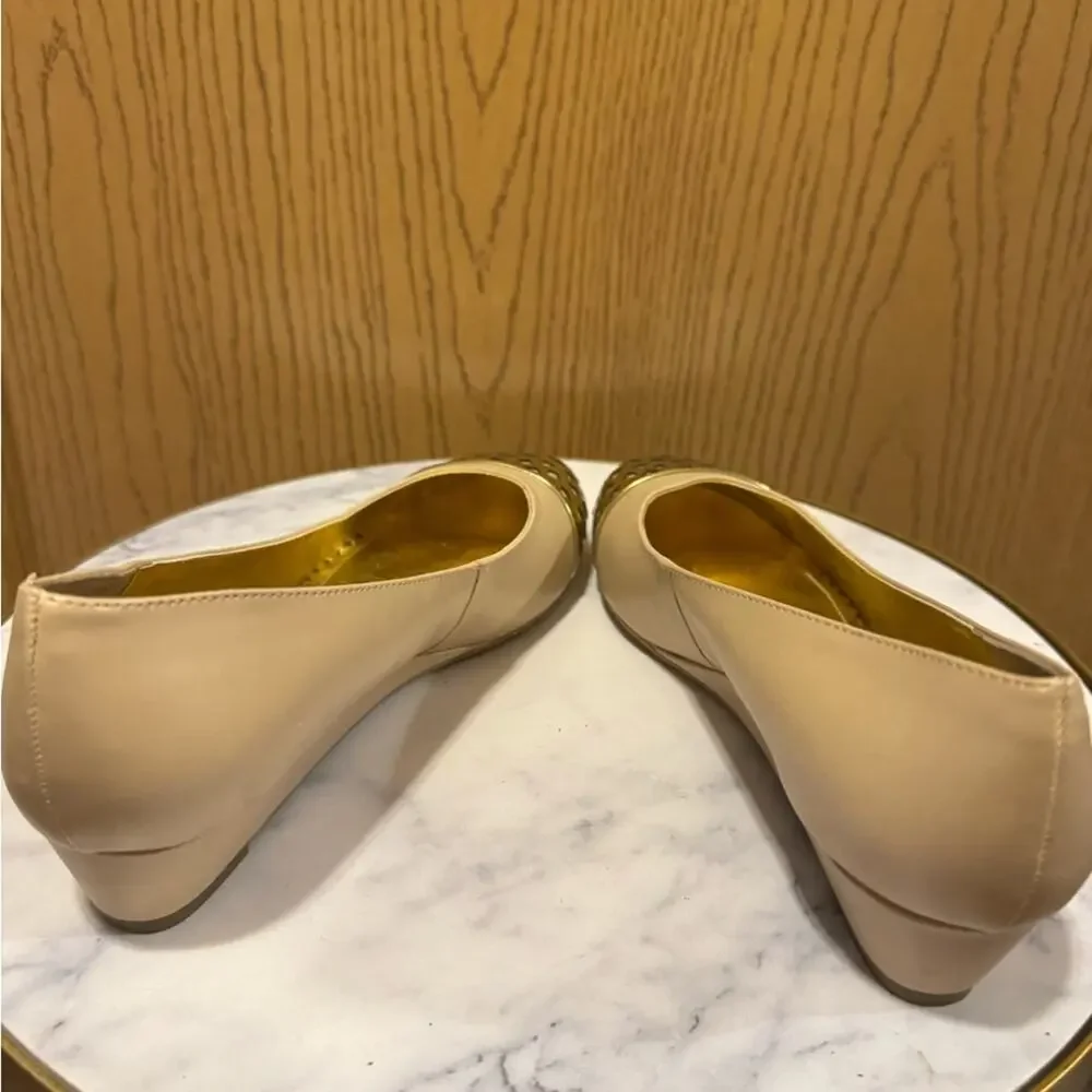 Laura Ashley Beige and Gold pumps NWOT